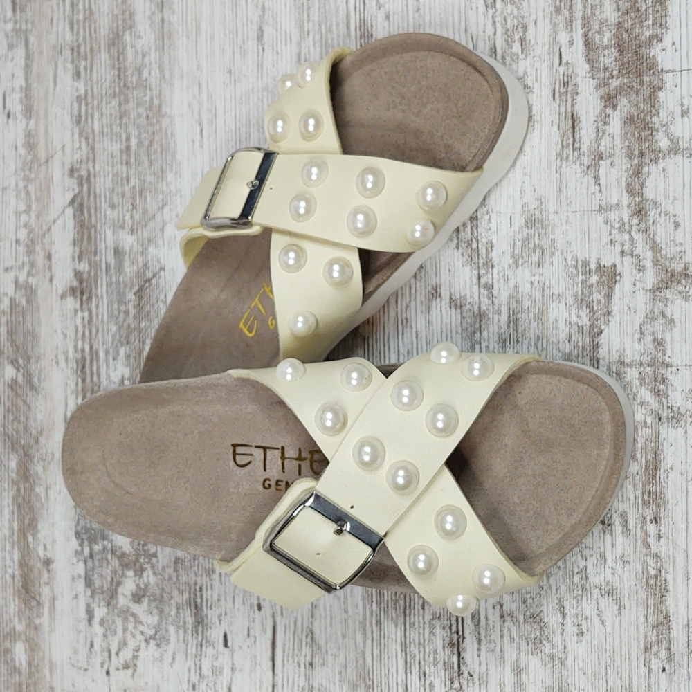 đ§NWOT Ethem Genuins Cream Pearl Slide Sandal - Picture 1 of 16